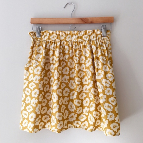 American Eagle Outfitters Dresses & Skirts - American Eagle Outfitters Yellow Floral Skirt